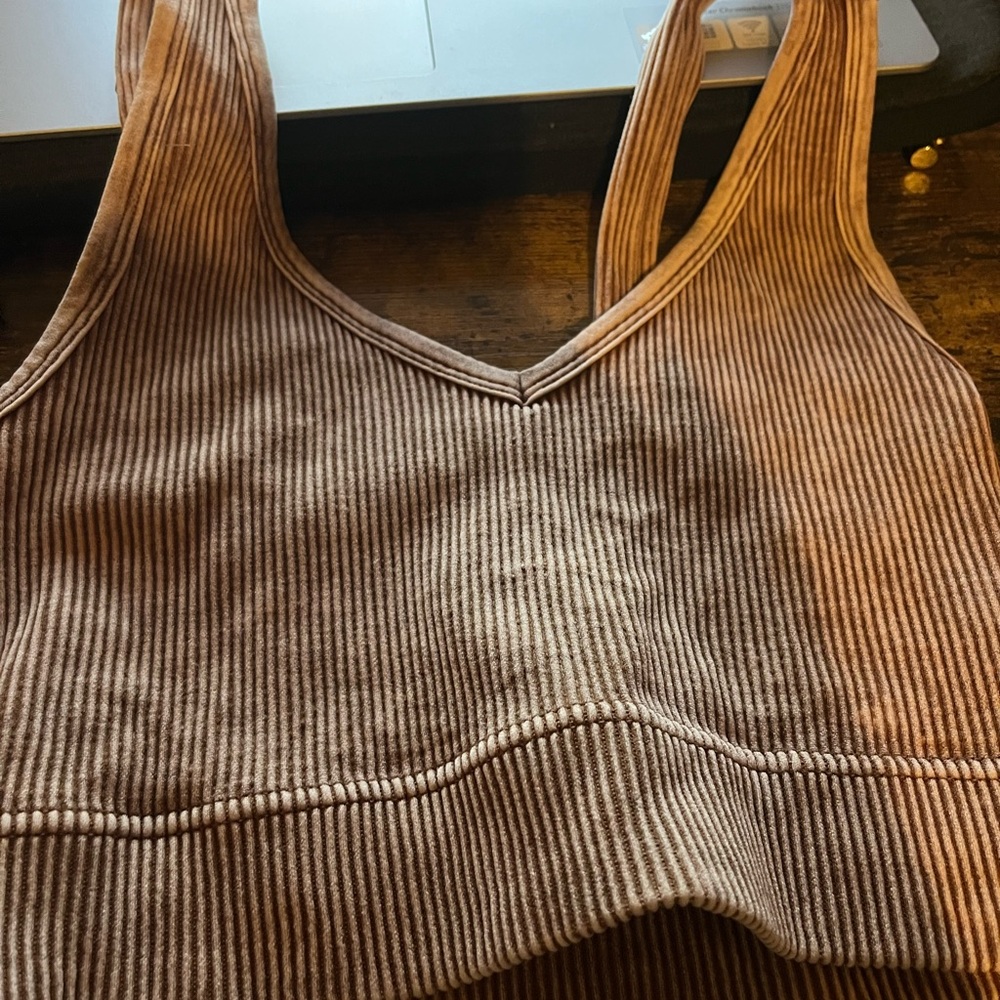 Zenana Outfitters Brown Ribbed Sports Bra